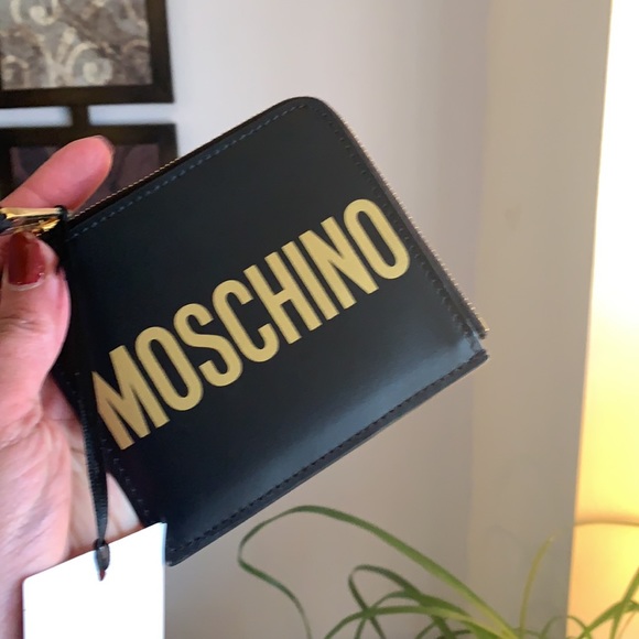 Authentic MOSCHINO Italian Leather logo zip card case wallet - Picture 2 of 13
